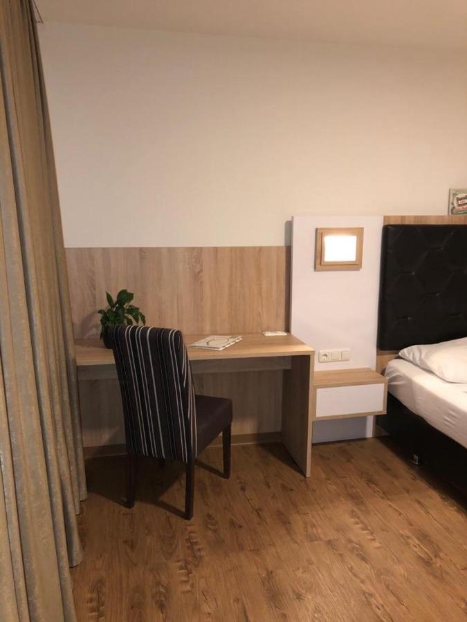 Gastehaus Penny Rooms N Hallein Luaran gambar