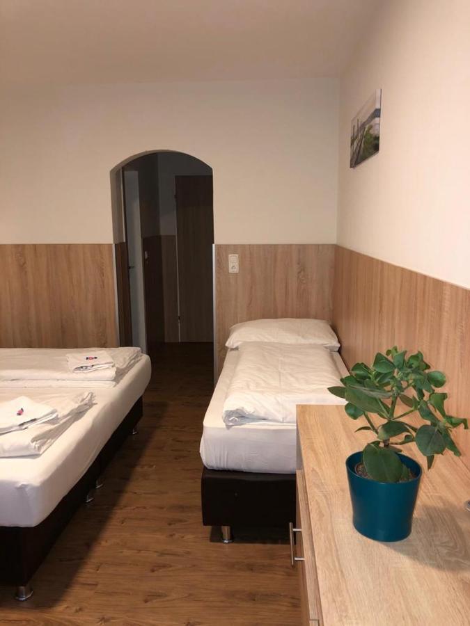 Gastehaus Penny Rooms N Hallein Luaran gambar